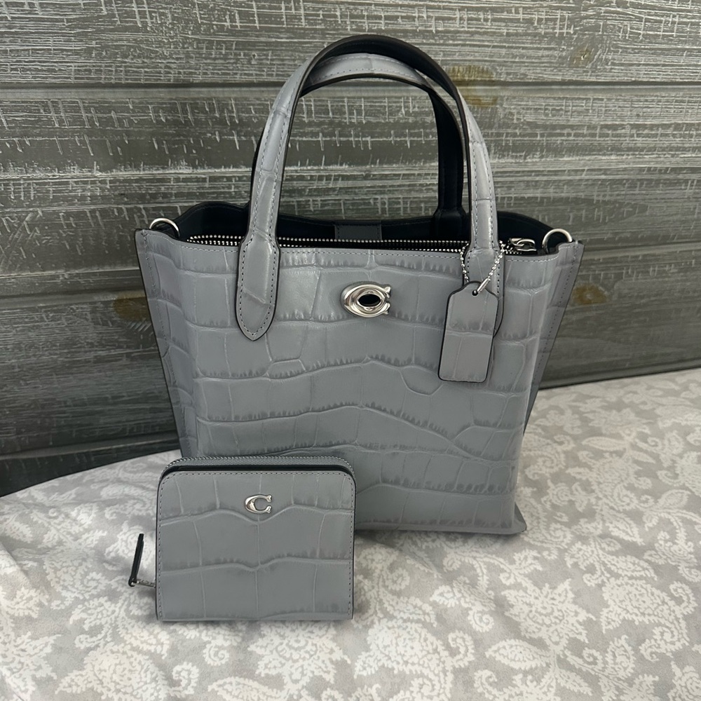 SOLD!!! Coach Willow Bag with Matching Wallet